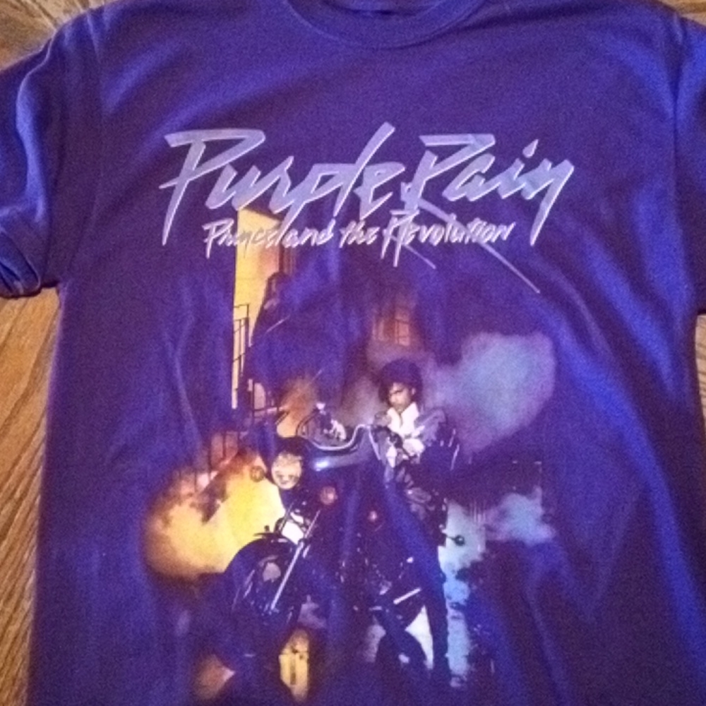 Purple Rain Prince and the Revolution t shirt size M 38/40 color purple New